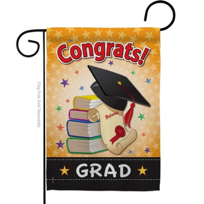 Signature HomeStyles Garden Décor Congrats Grad Garden Flag