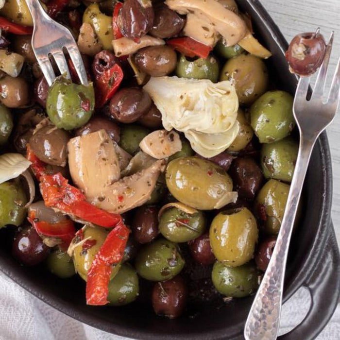 Signature HomeStyles Olives & Antipasti Pitted Antipasto Mix