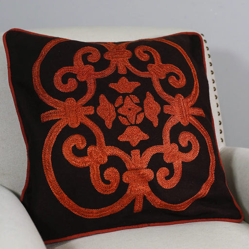 Signature HomeStyles Pillow Covers Center Medallion 18" Pillow Cover