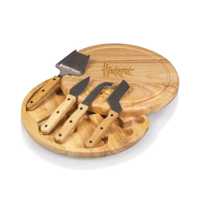 Signature HomeStyles Serveware University of Nebraska NCAA Cutting Board & Tools Set