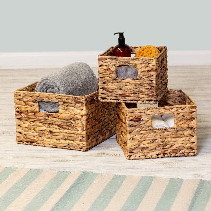 Signature HomeStyles Storage Baskets Natural Water Hyacinth Nesting 3pc Storage Basket Set