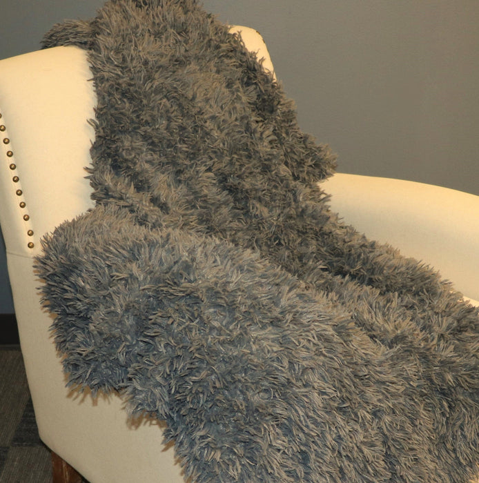 Signature HomeStyles Throws Grey Faux Fur Throw