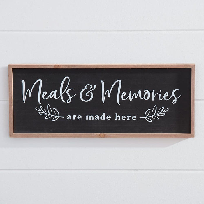 Signature HomeStyles Wall Signs Meals & Memories Wood Sign